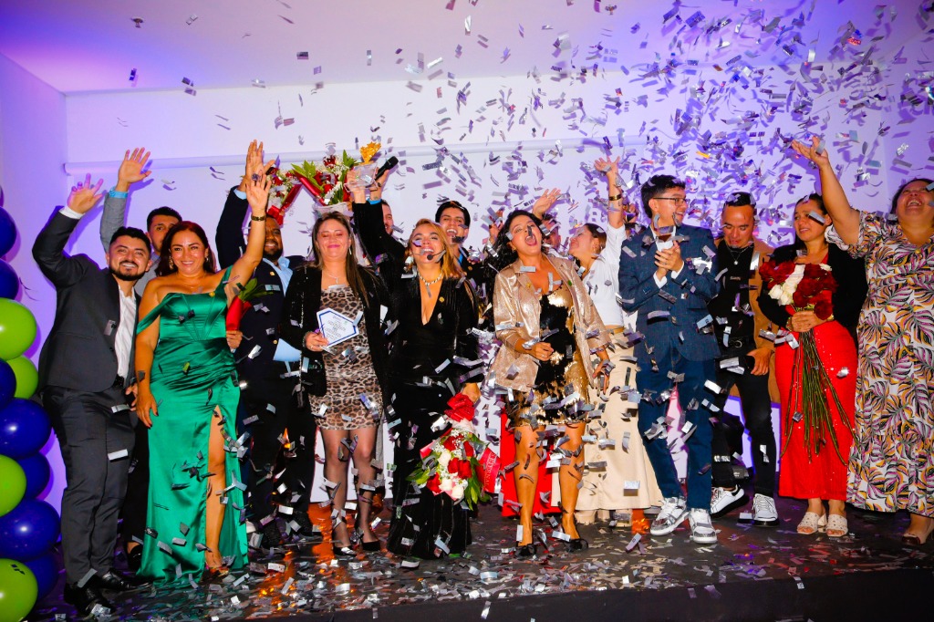 Líderes celebrando